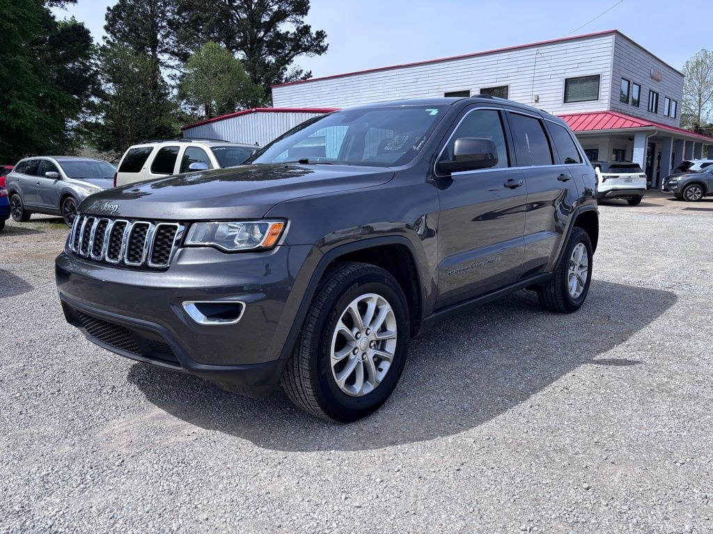 Used 2021 Jeep Grand Cherokee Laredo SUV