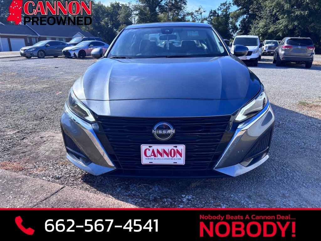 Used 2023 Nissan Altima 2.5 SV Sedan