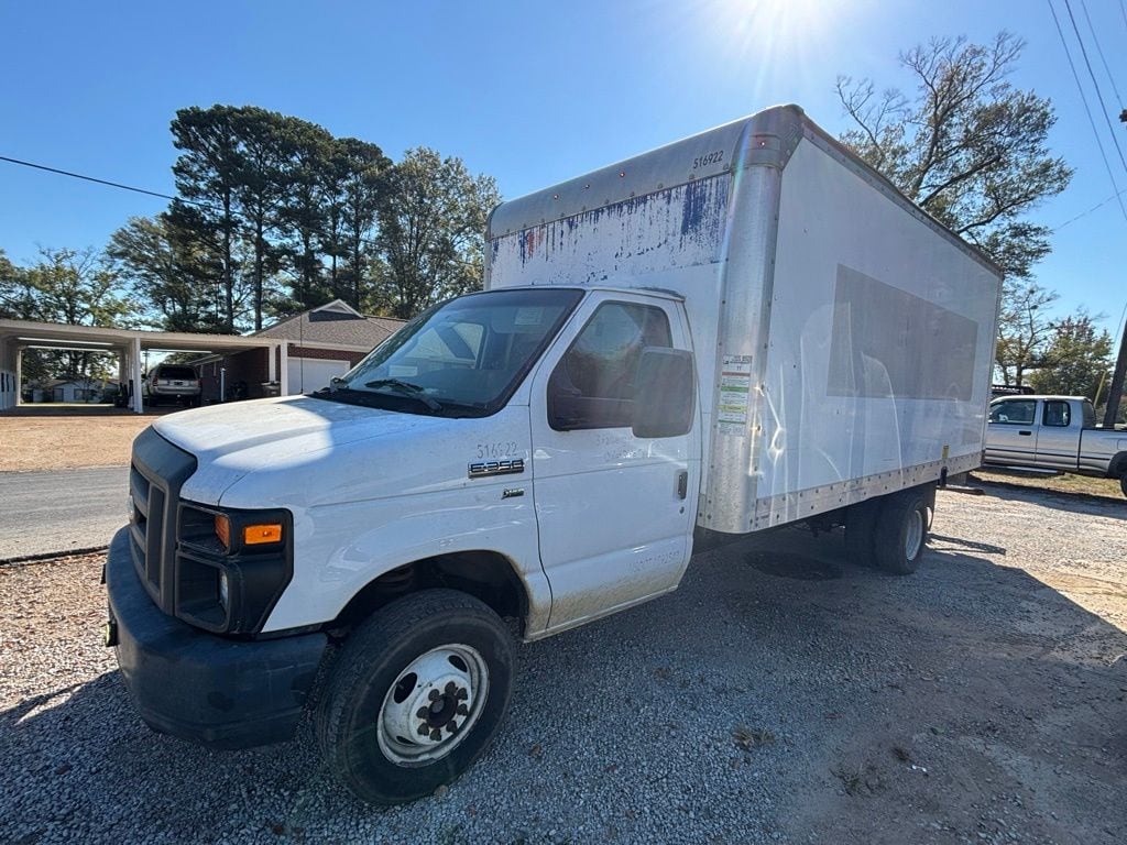 2015 Ford E-Series Cutaway Base