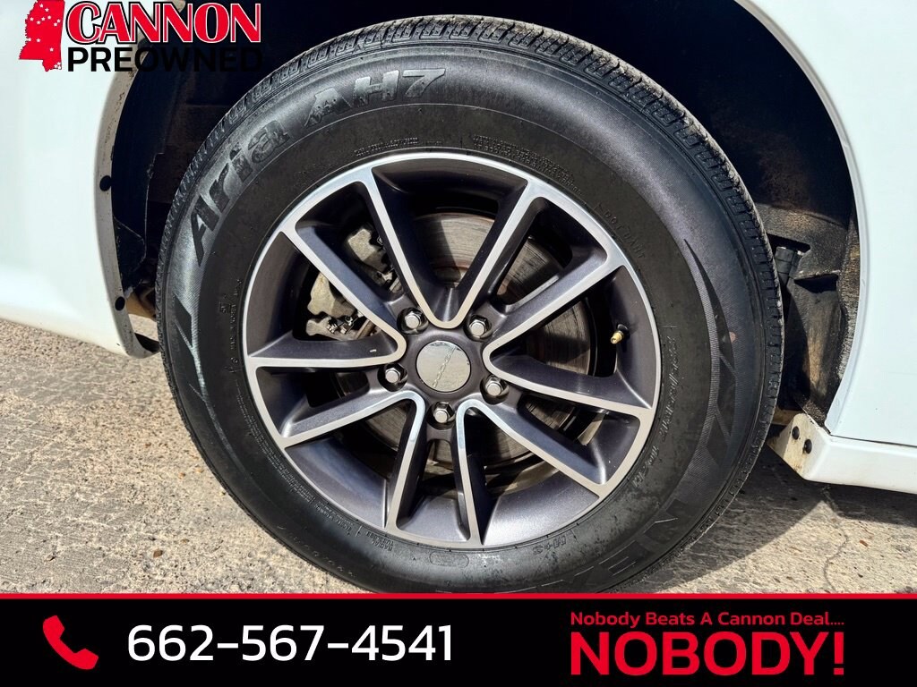Used 2017 Dodge Grand Caravan SXT Van