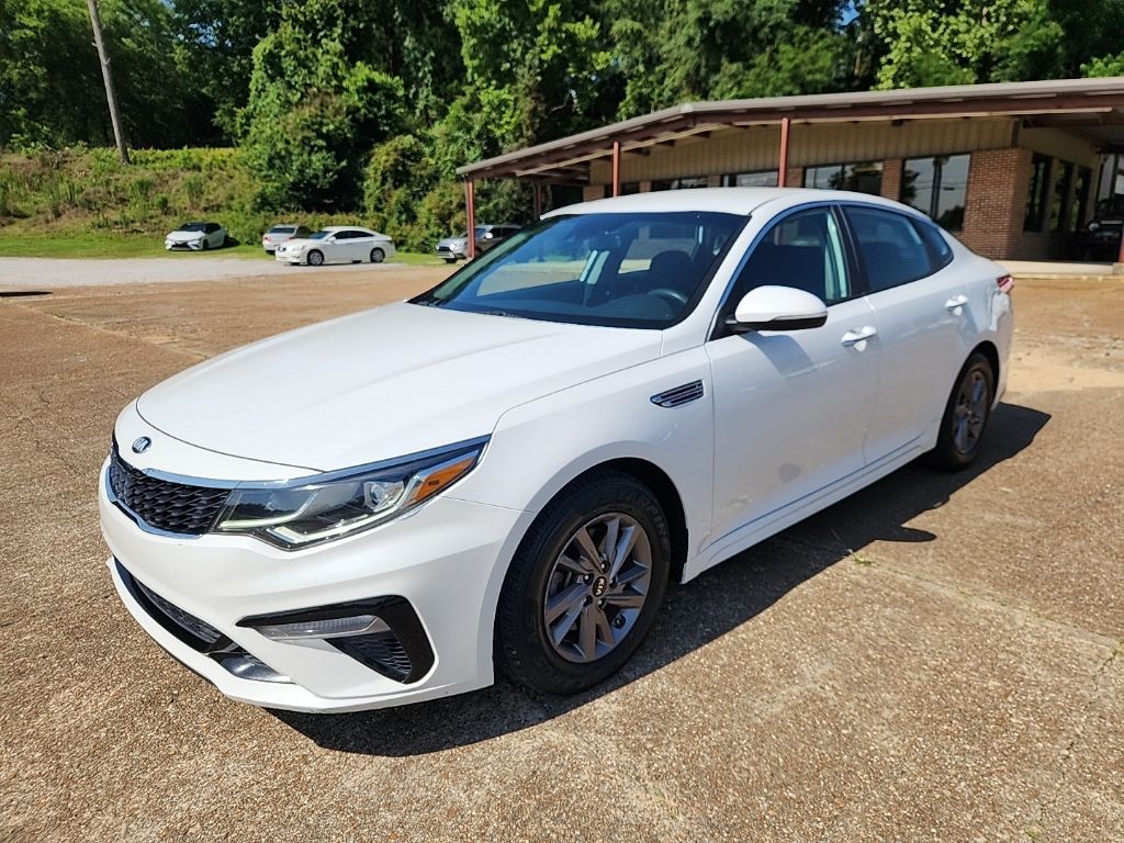 2020 Kia Optima LX AT's photo