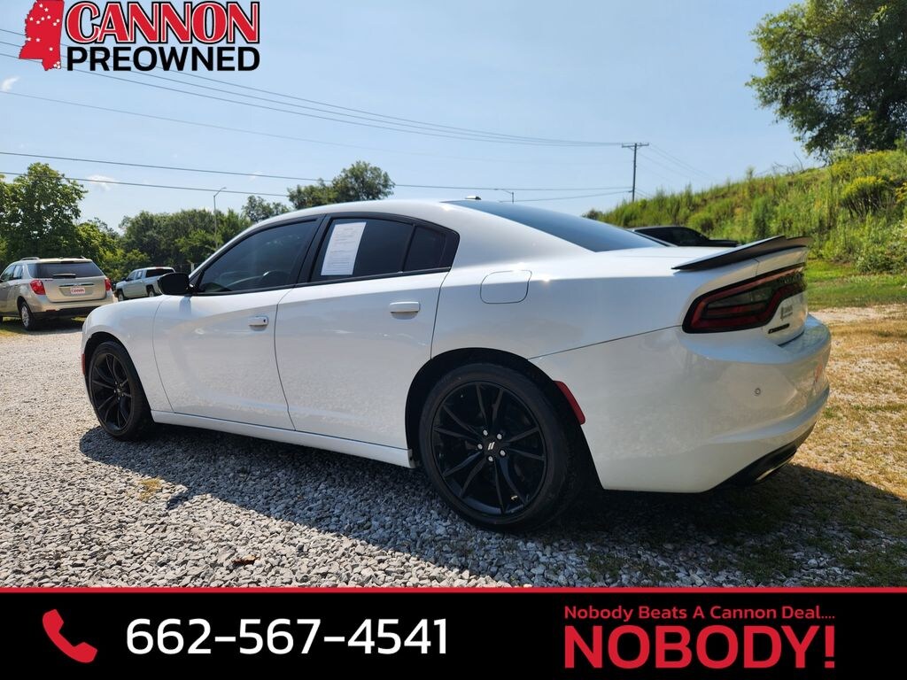 Used 2018 Dodge Charger SXT Sedan