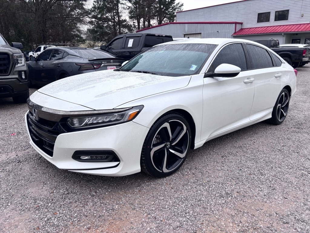 2018 Honda Accord Sport's photo