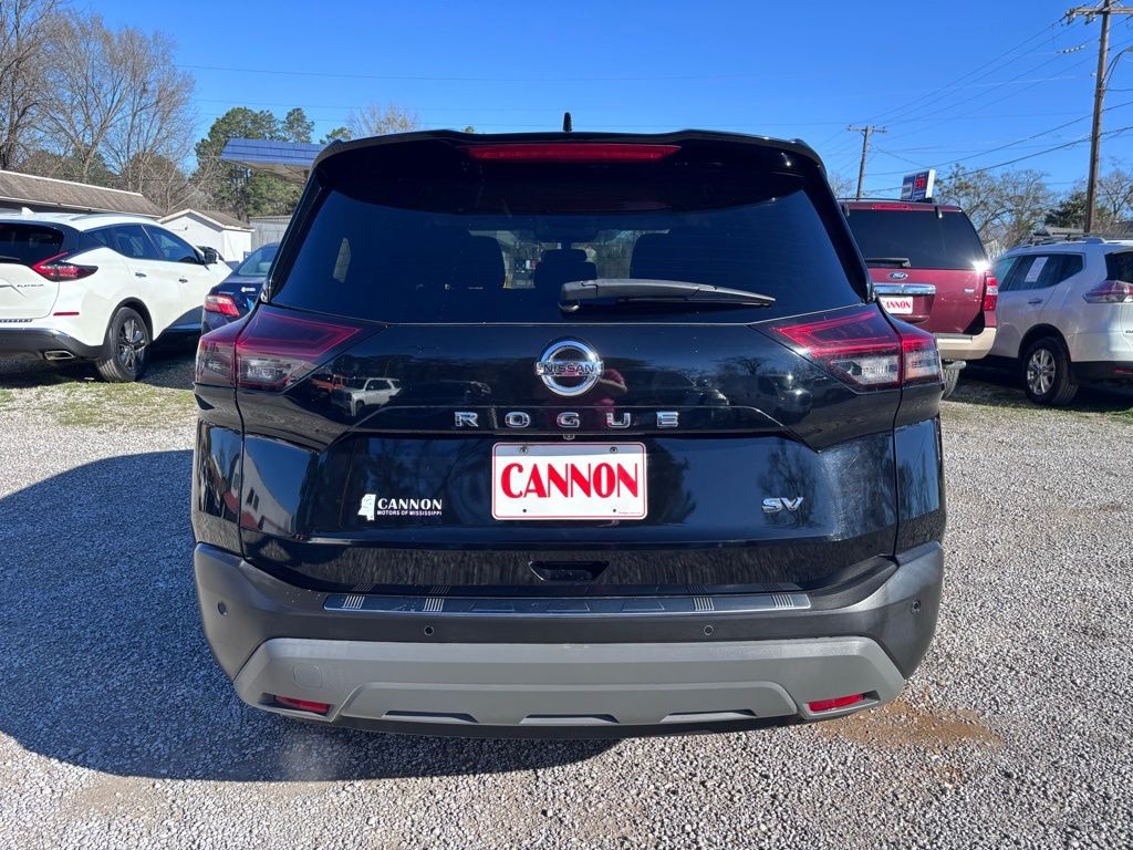 Used 2021 Nissan Rogue SV SUV