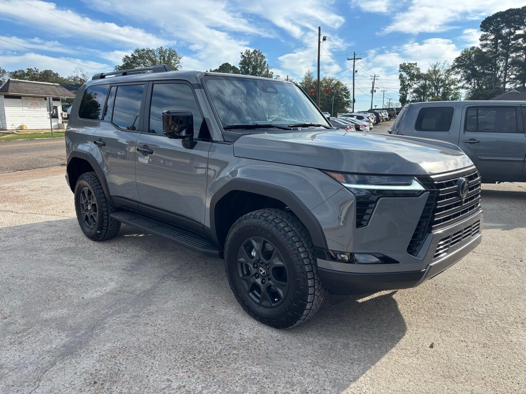 2025 Lexus GX 550 Overtrail photo 3