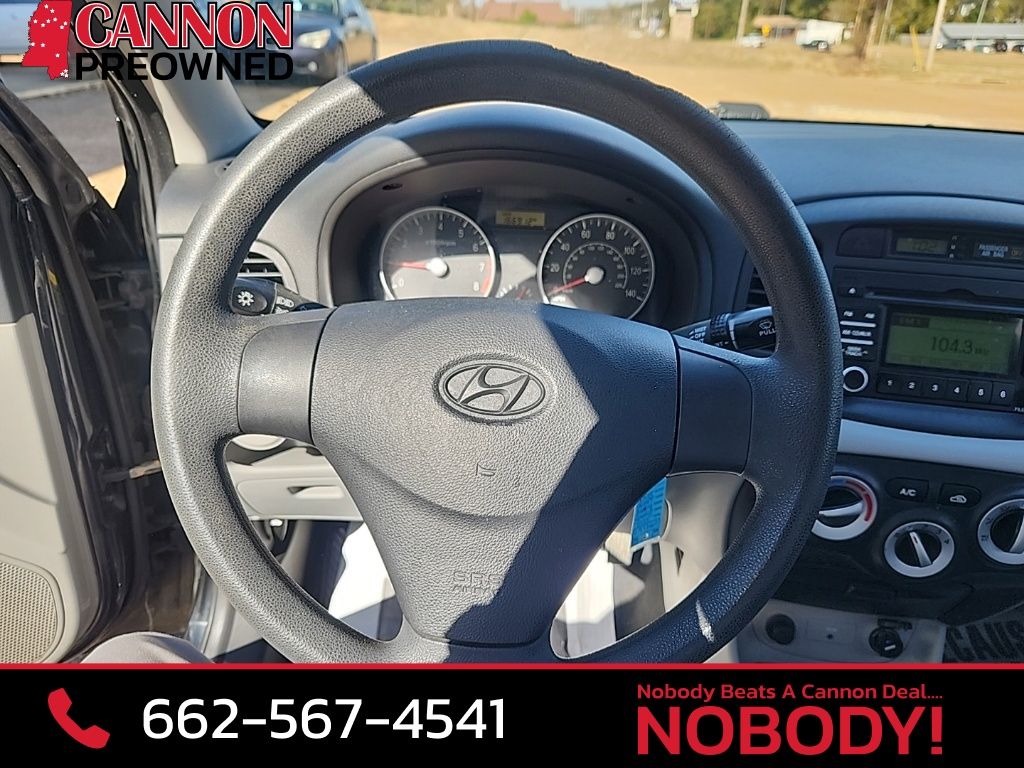2008 Hyundai Accent GS - Photo 16