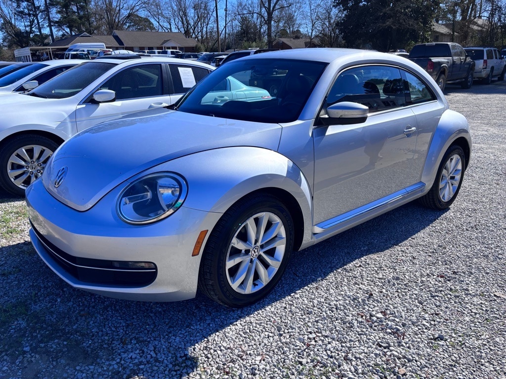 2015 Volkswagen Beetle 2.0's photo