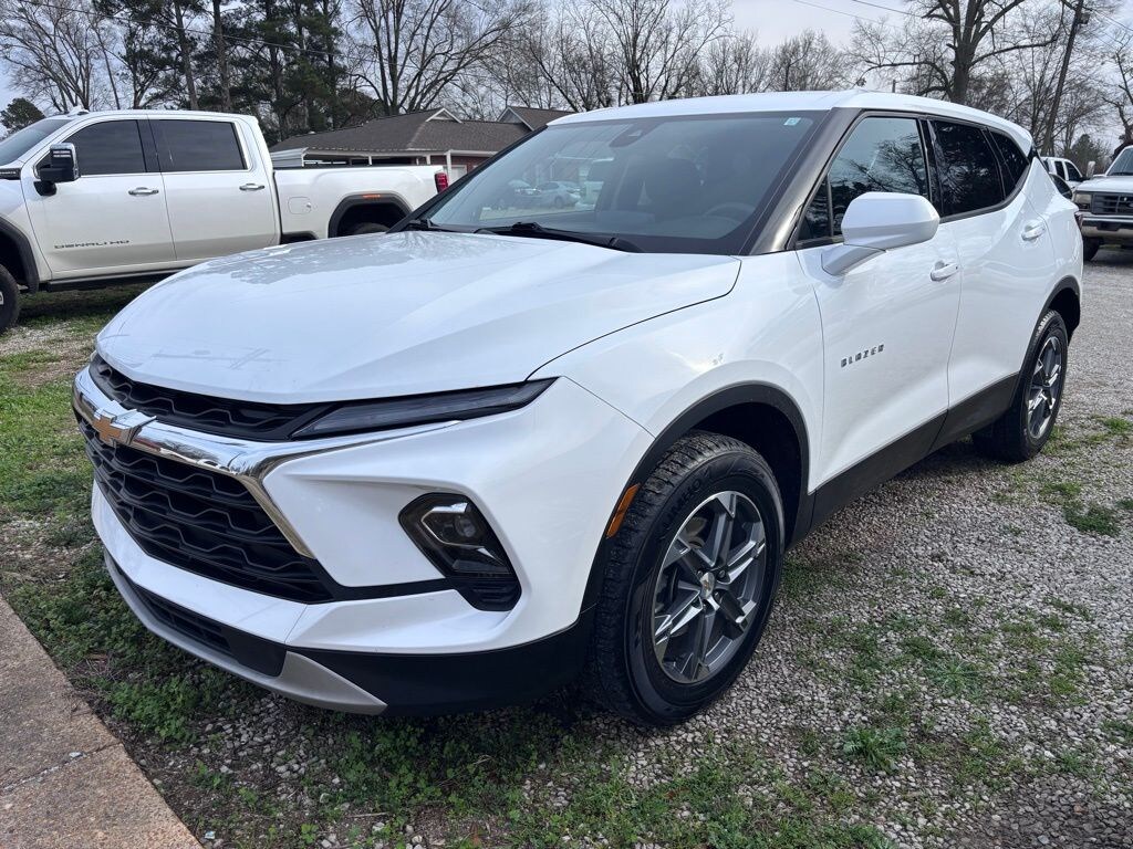 Used 2025 Chevrolet Blazer LT w/2LT SUV