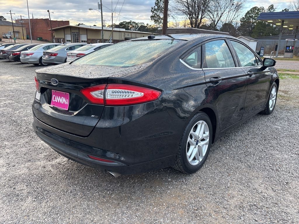 Used 2014 Ford Fusion SE Sedan