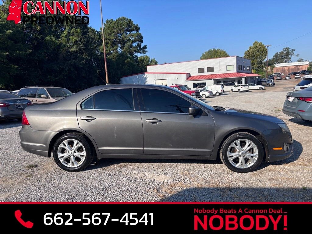 Used 2012 Ford Fusion SE Sedan