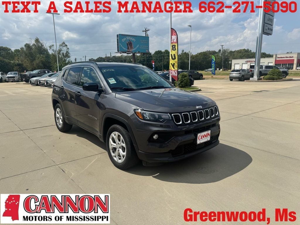 Used 2024 Jeep Compass Latitude SUV