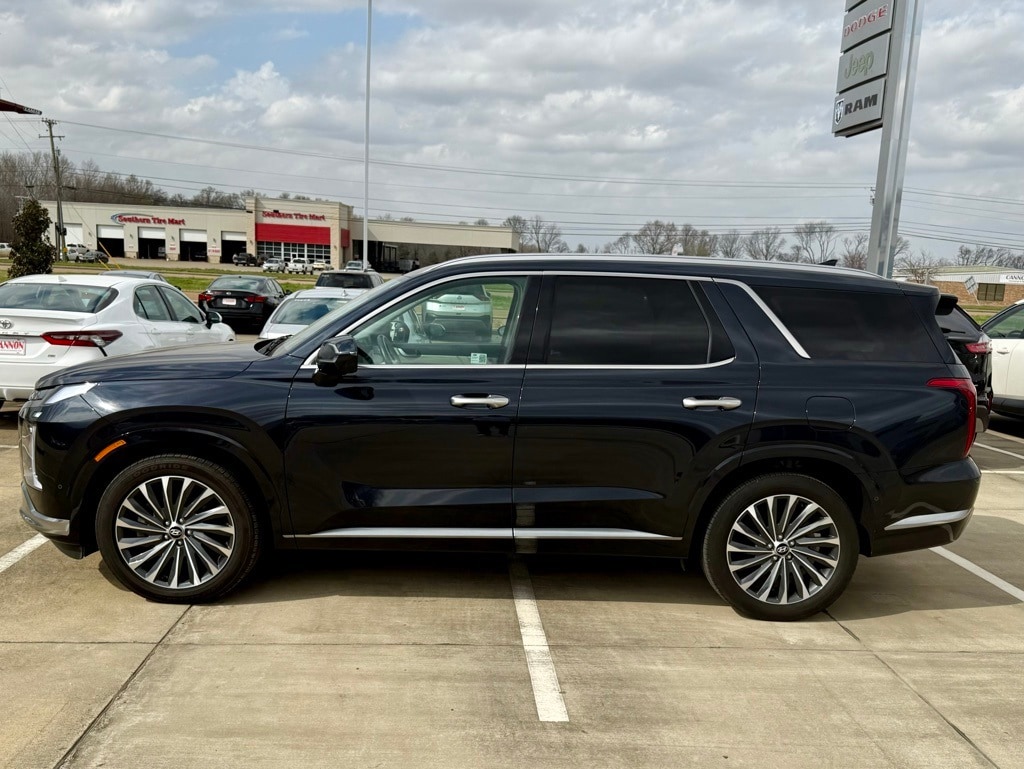 Used 2024 Hyundai Palisade Calligraphy with VIN KM8R7DGE8RU710776 for sale in Greenwood, MS