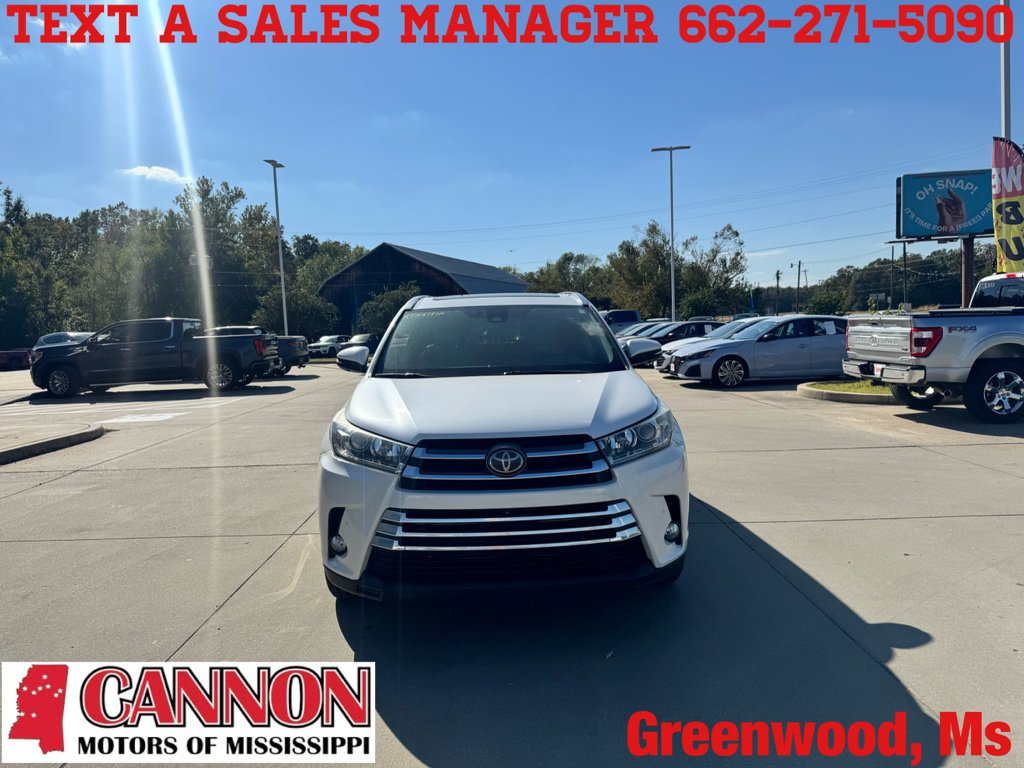 Used 2017 Toyota Highlander Limited Platinum V6 SUV
