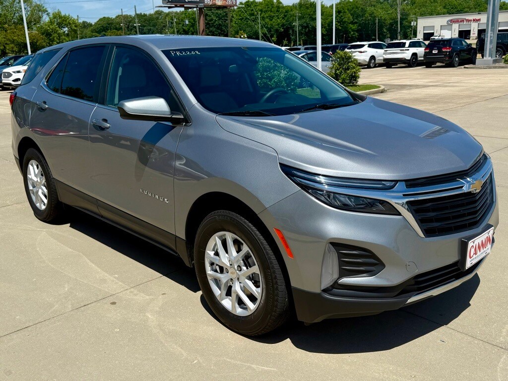 2023 Chevrolet Equinox LT photo 4