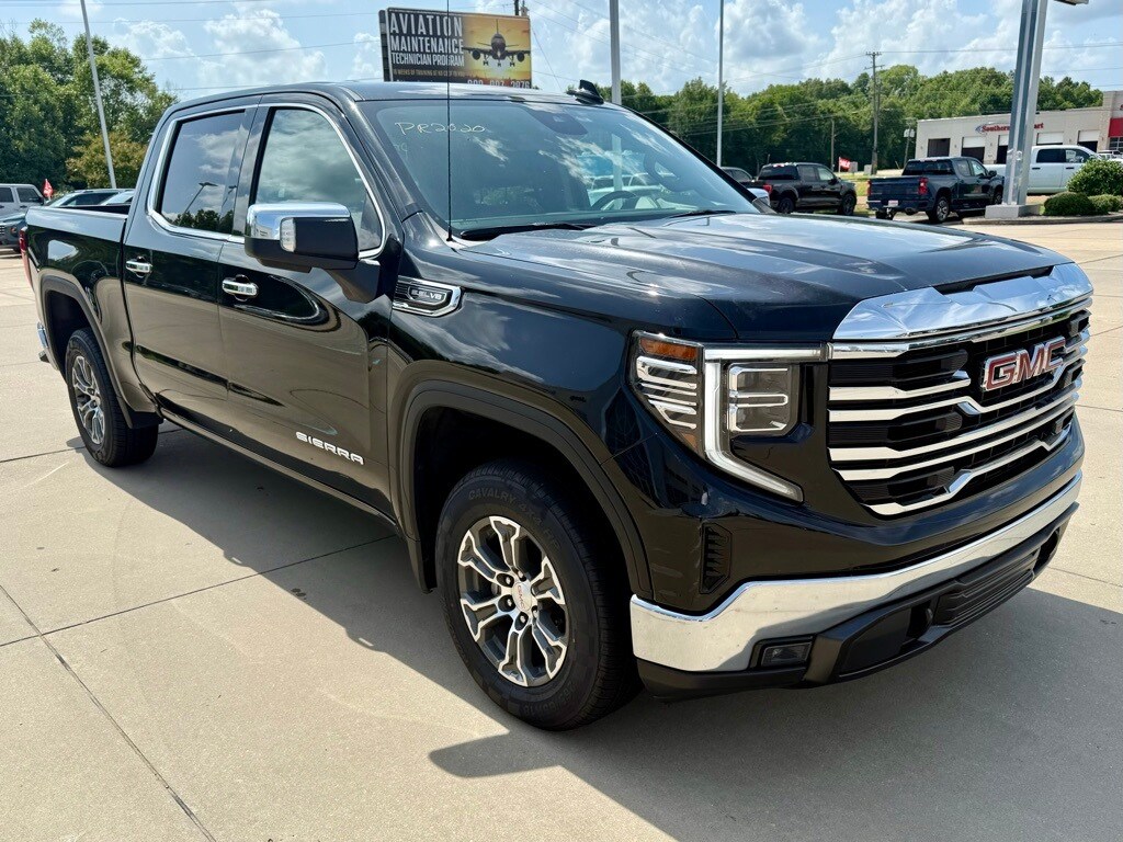2024 Gmc Sierra 1500 SLT photo 4