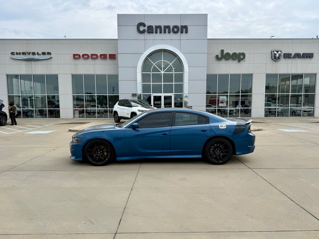 2020 Dodge Charger Scat Pack photo 2