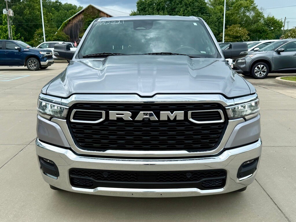2025 Ram 1500 Big Horn Lone Star photo 3