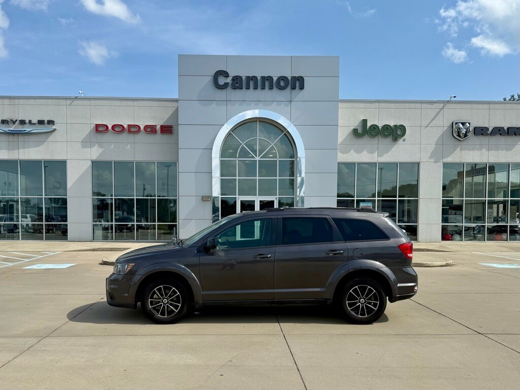 Used 2019 Dodge Journey SE with VIN 3C4PDCBB9KT731924 for sale in Greenwood, MS