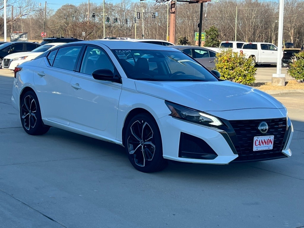 Used 2024 Nissan Altima 2.5 SR Sedan