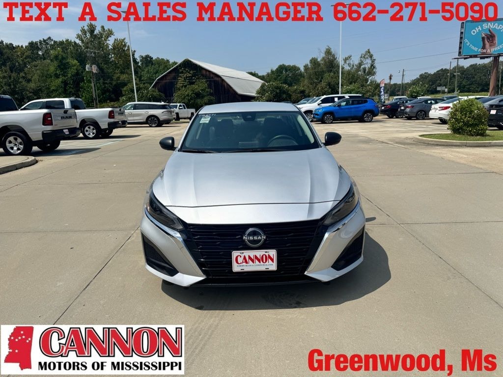 Used 2024 Nissan Altima 2.5 SV Sedan