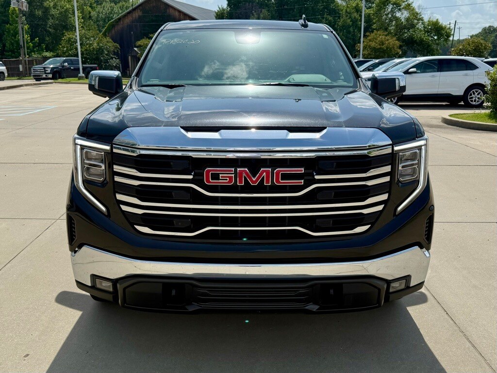 2024 Gmc Sierra 1500 SLT photo 3