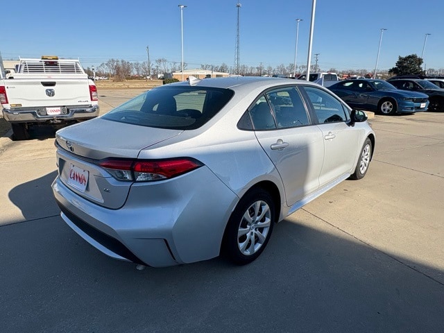 Used 2022 Toyota Corolla LE with VIN 5YFEPMAE1NP379221 for sale in Greenwood, MS
