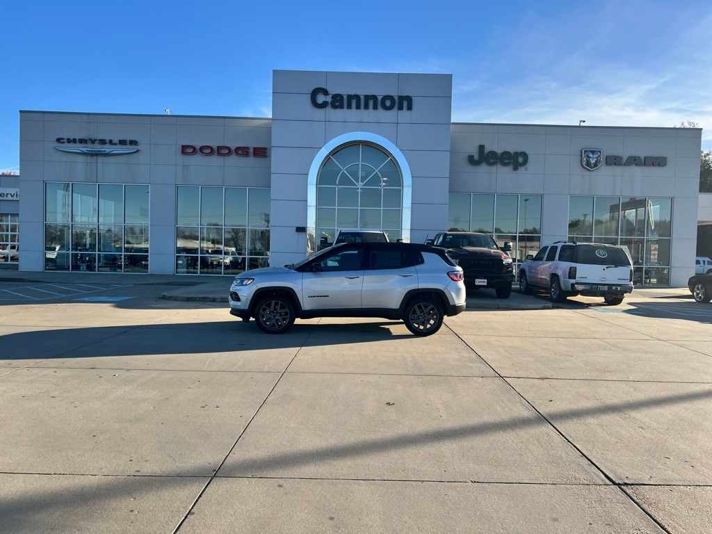 2026 Jeep Compass Limited Altitude's photo