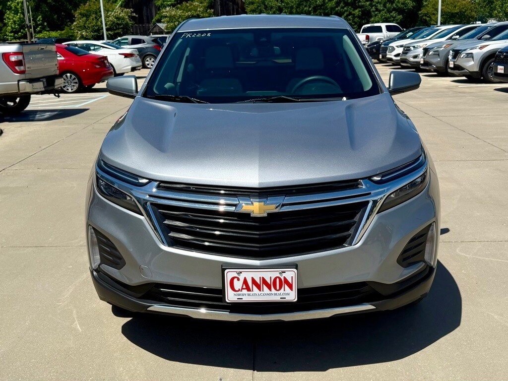 2023 Chevrolet Equinox LT photo 3