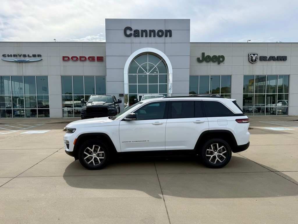 Used 2024 Jeep Grand Cherokee Limited SUV