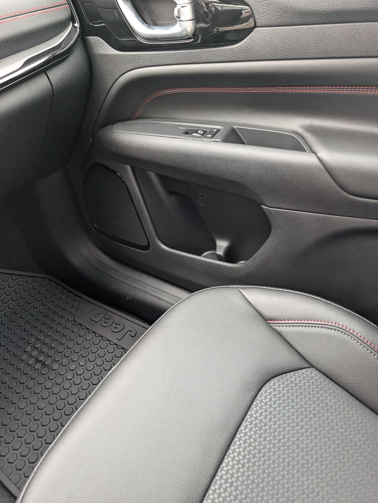 2026 Jeep Compass Trailhawk - Photo 28