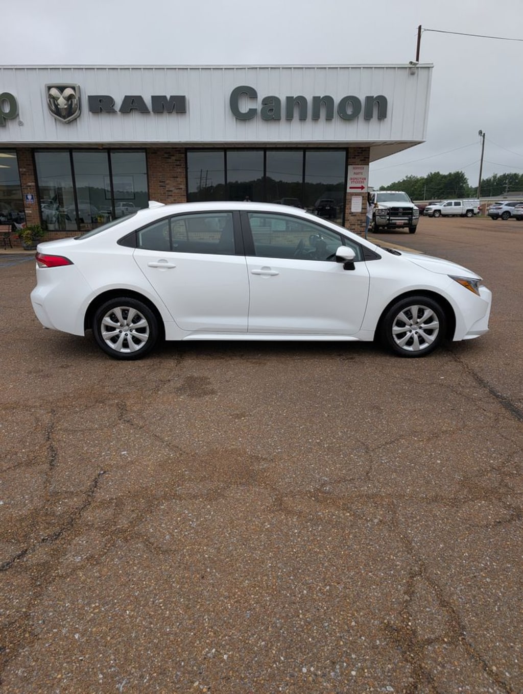 Used 2024 Toyota Corolla LE Sedan