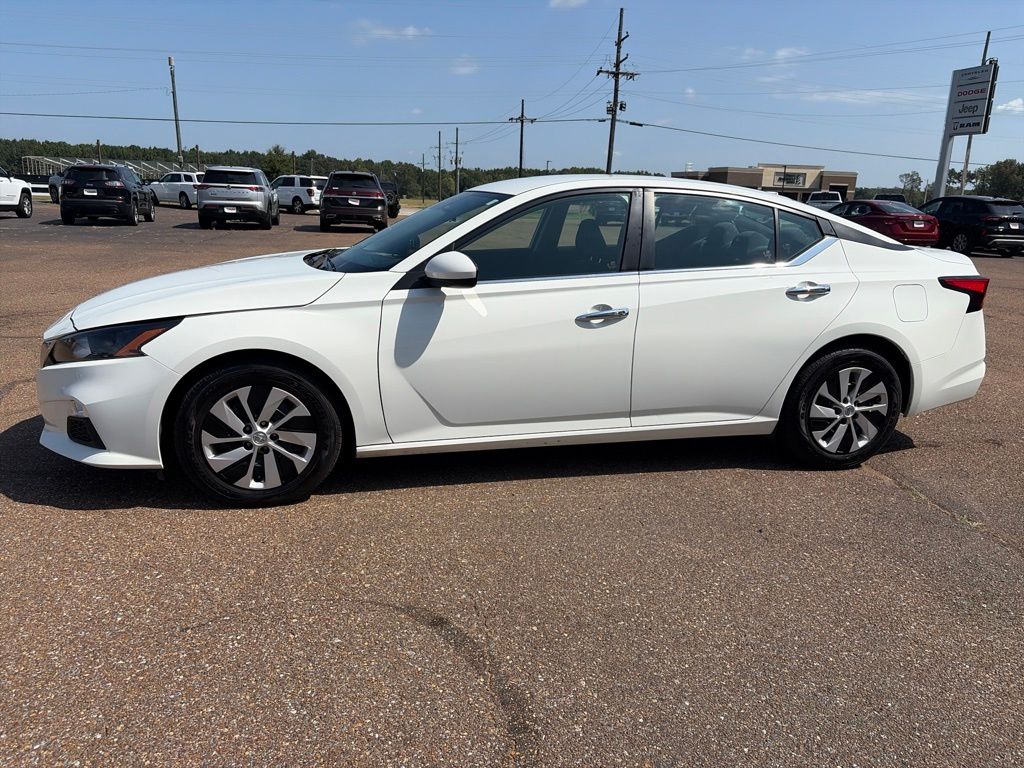 Used 2022 Nissan Altima S with VIN 1N4BL4BV7NN384083 for sale in Senatobia, MS
