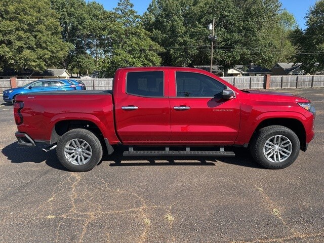 2025 Chevrolet Colorado Work Truck LT photo 4