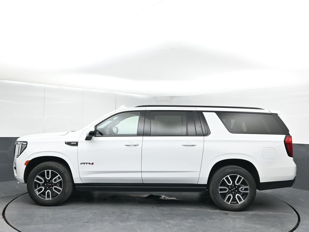 2022 GMC Yukon XL AT4 - Photo 5