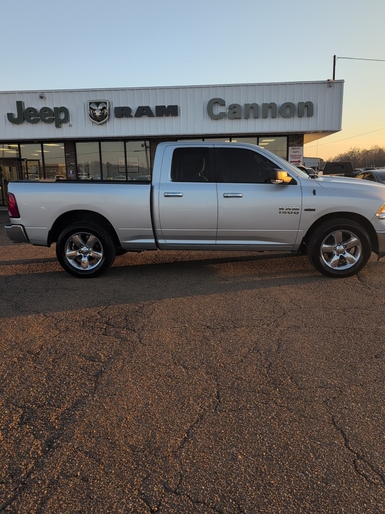 Used 2017 RAM Ram 1500 Pickup Big Horn with VIN 1C6RR6GT2HS821995 for sale in Senatobia, MS