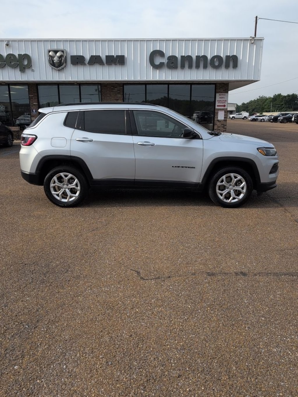 Used 2024 Jeep Compass Latitude SUV