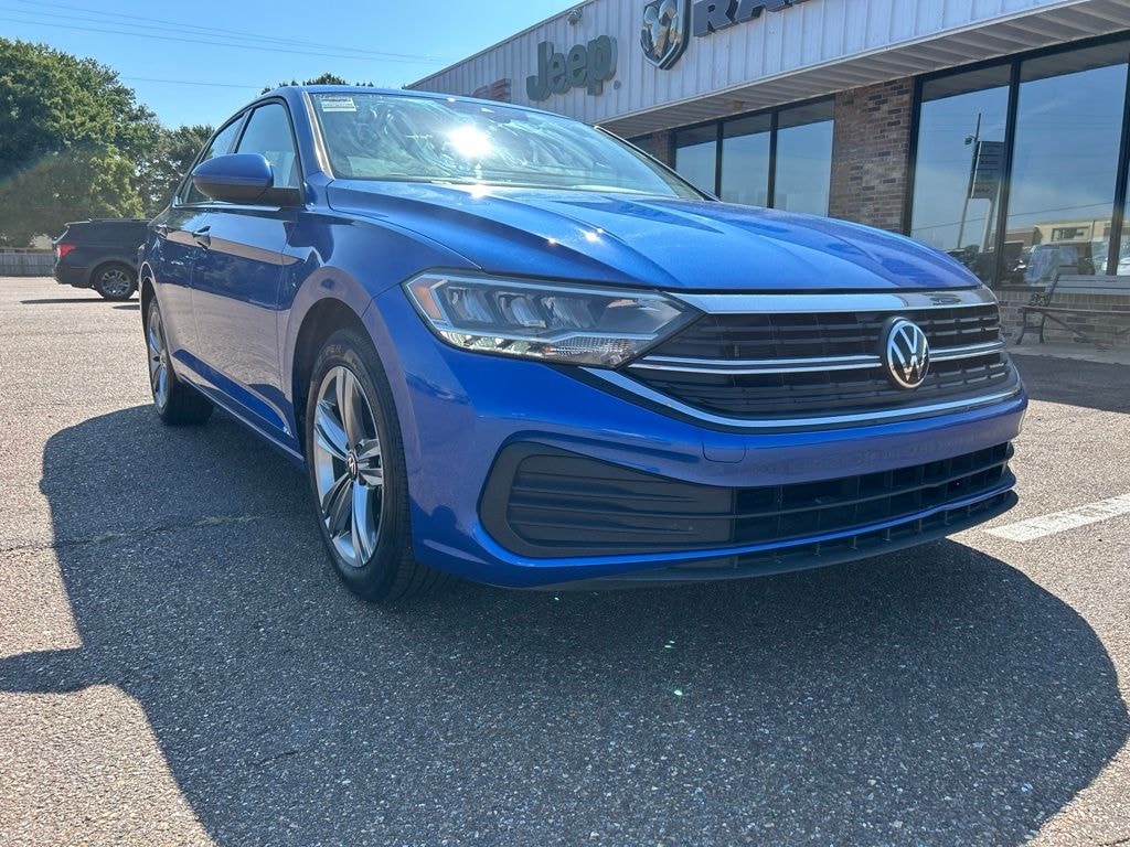 Used 2024 Volkswagen Jetta 1.5T SE Sedan