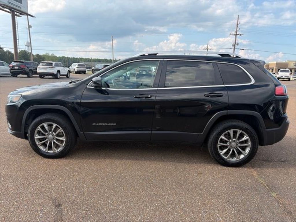 Used 2020 Jeep Cherokee Latitude Plus SUV