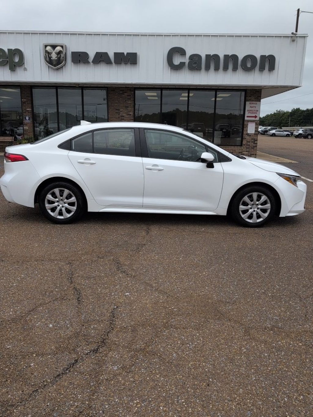 Used 2024 Toyota Corolla LE Sedan