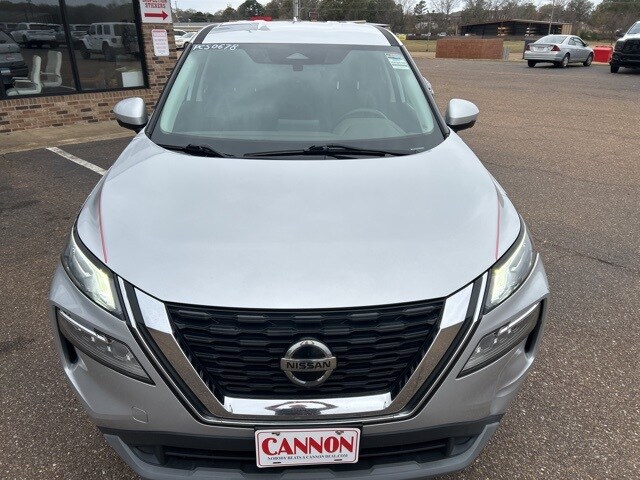 2021 Nissan Rogue SV photo 4