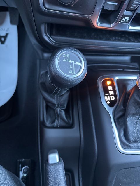2026 Jeep Wrangler 4-Door Sahara - Photo 27