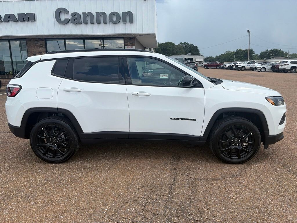 New 2026 Jeep Compass Latitude Sport Utility