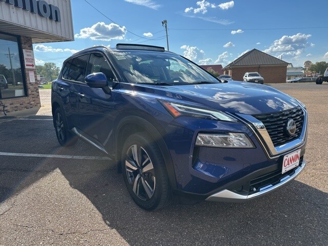 2023 Nissan Rogue Platinum photo 3