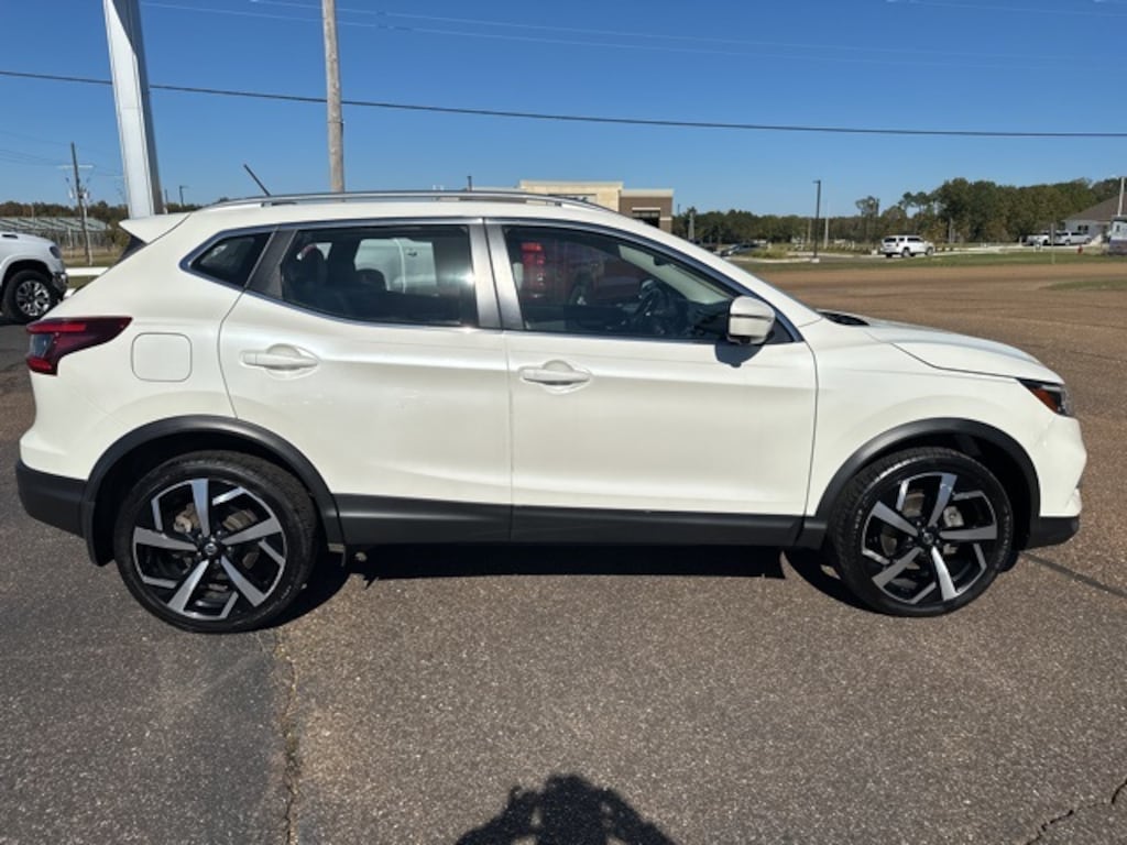 Used 2022 Nissan Rogue Sport SL SUV