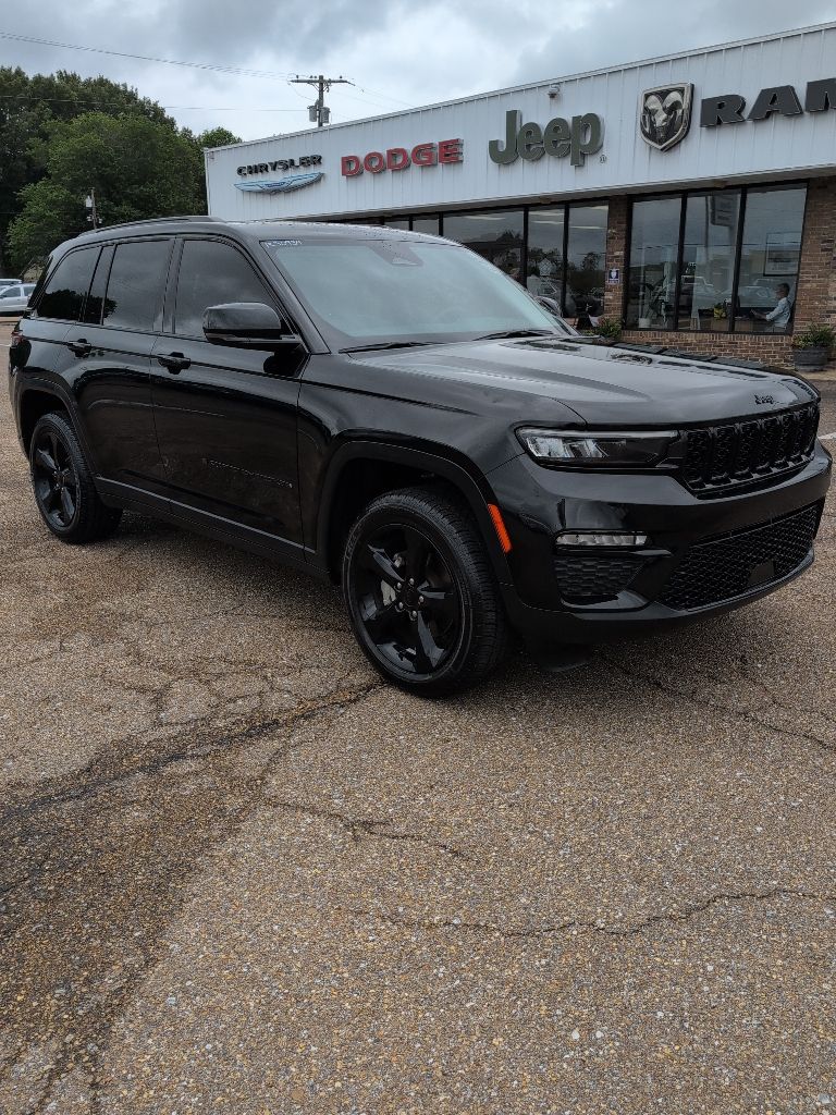 2023 Jeep Grand Cherokee Limited 4x4's photo