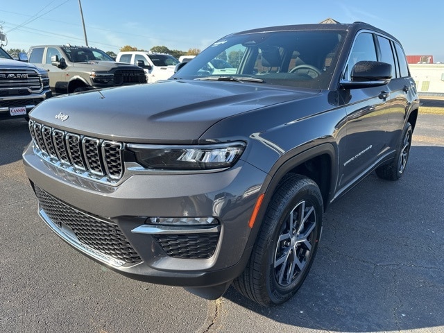2025 Jeep Grand Cherokee Limited's photo