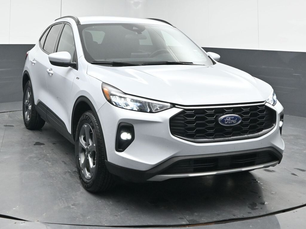 Used 2025 Ford Escape ST-Line Select SUV
