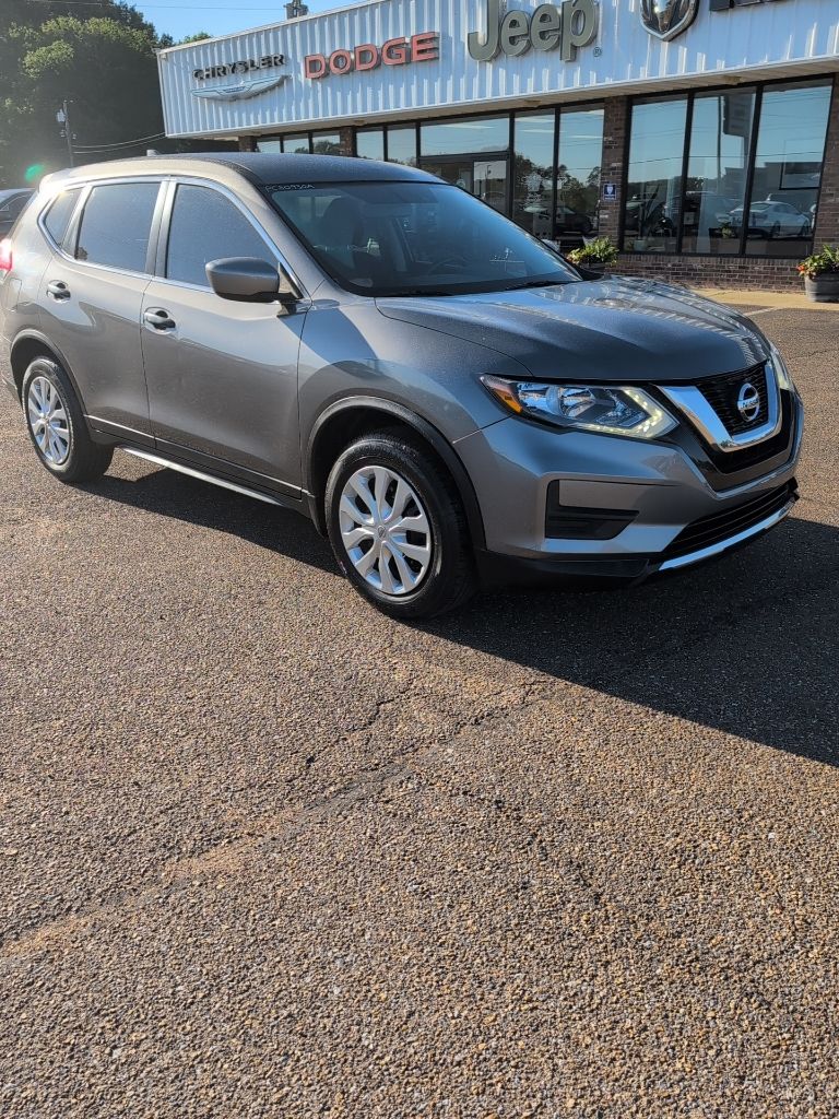 2017 Nissan Rogue S FWD's photo