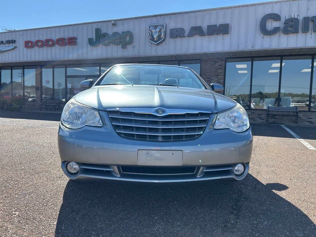 2010 Chrysler Sebring Limited photo 3