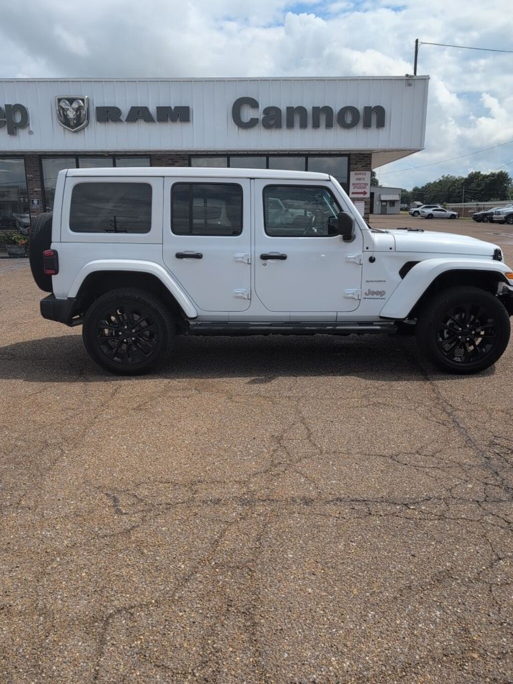 Used 2023 Jeep Wrangler 4xe Sahara SUV
